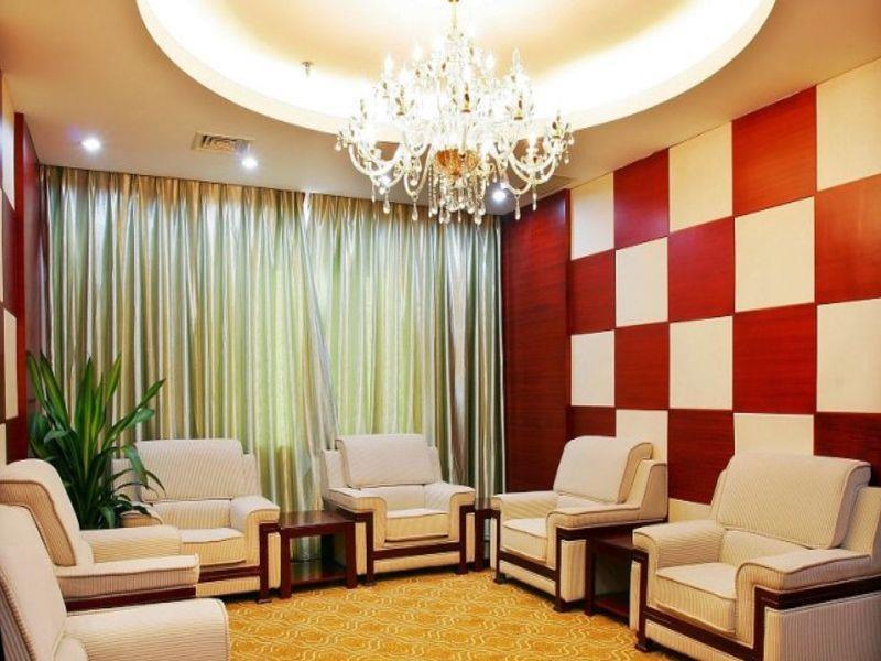 Crown International Hotel Chengdu Exterior photo